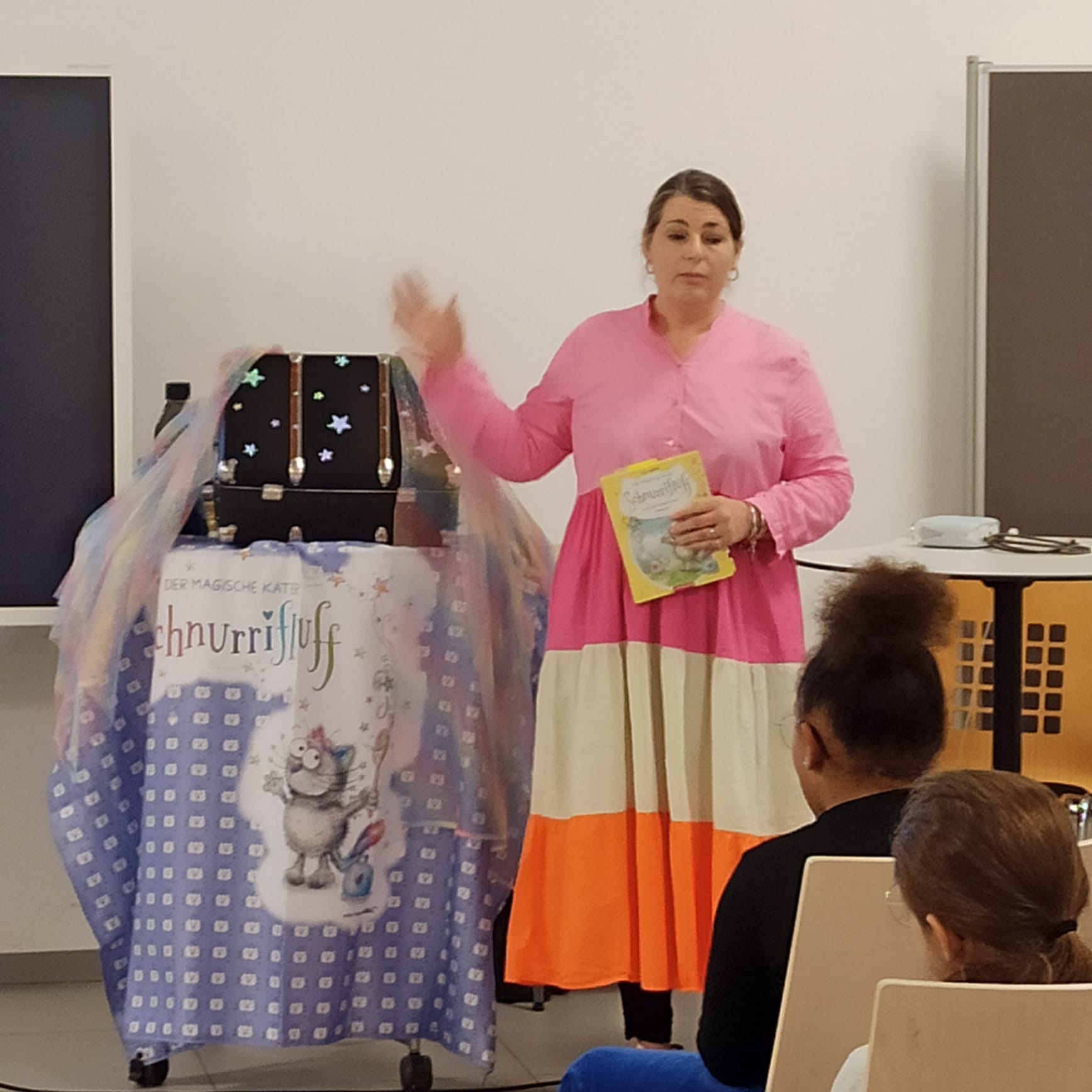 Besuch der 3. Klasse mit einem neuen Buch